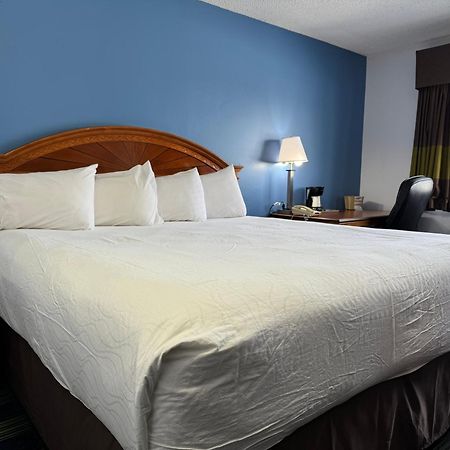 South Ridge Inn North Ridgeville Luaran gambar