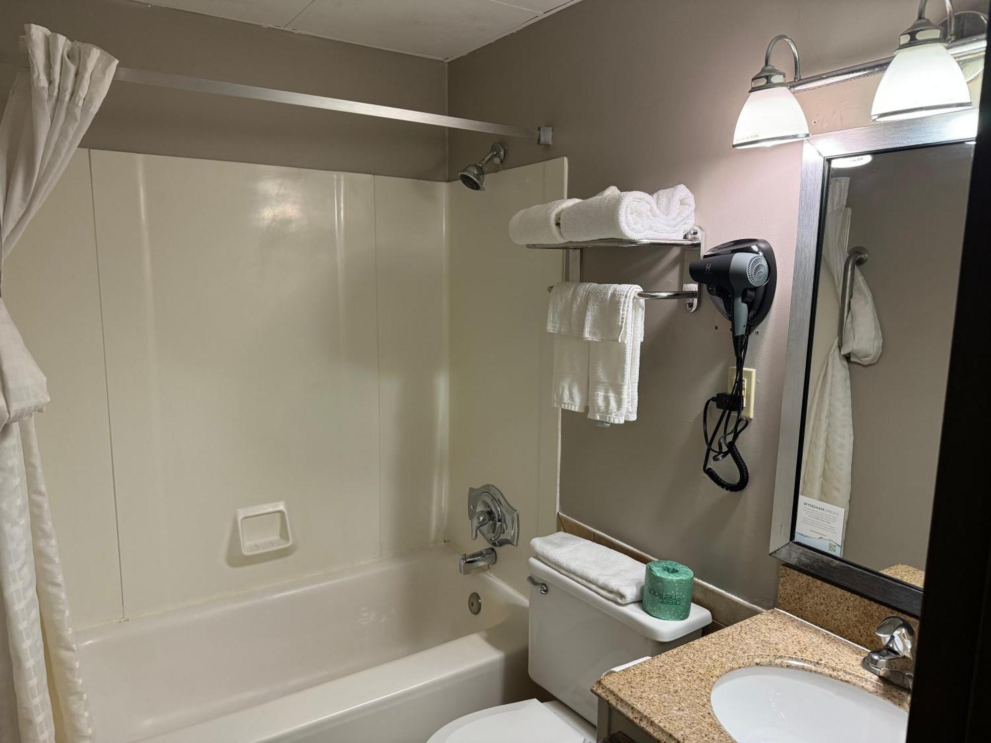 South Ridge Inn North Ridgeville Luaran gambar