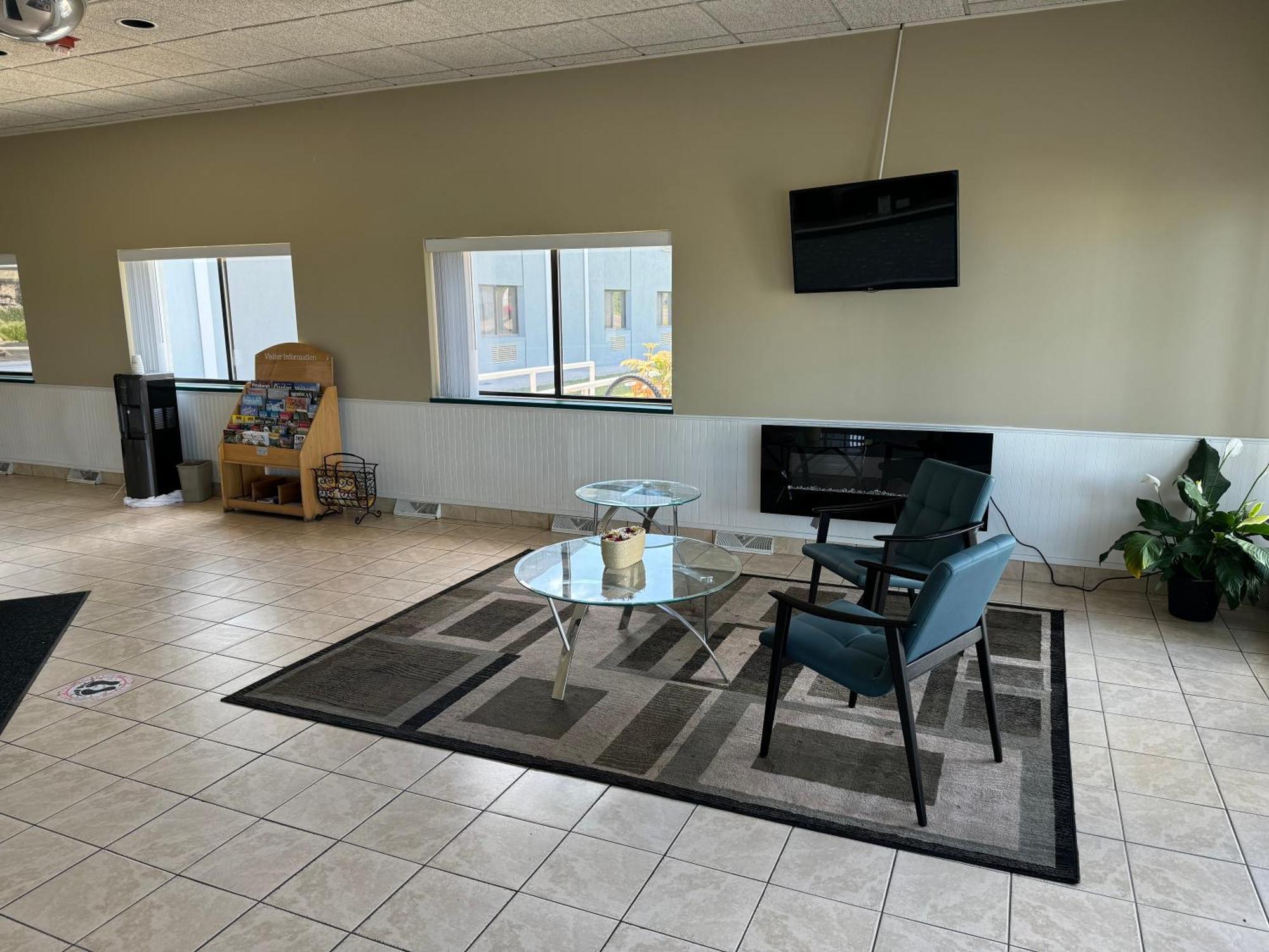 South Ridge Inn North Ridgeville Luaran gambar
