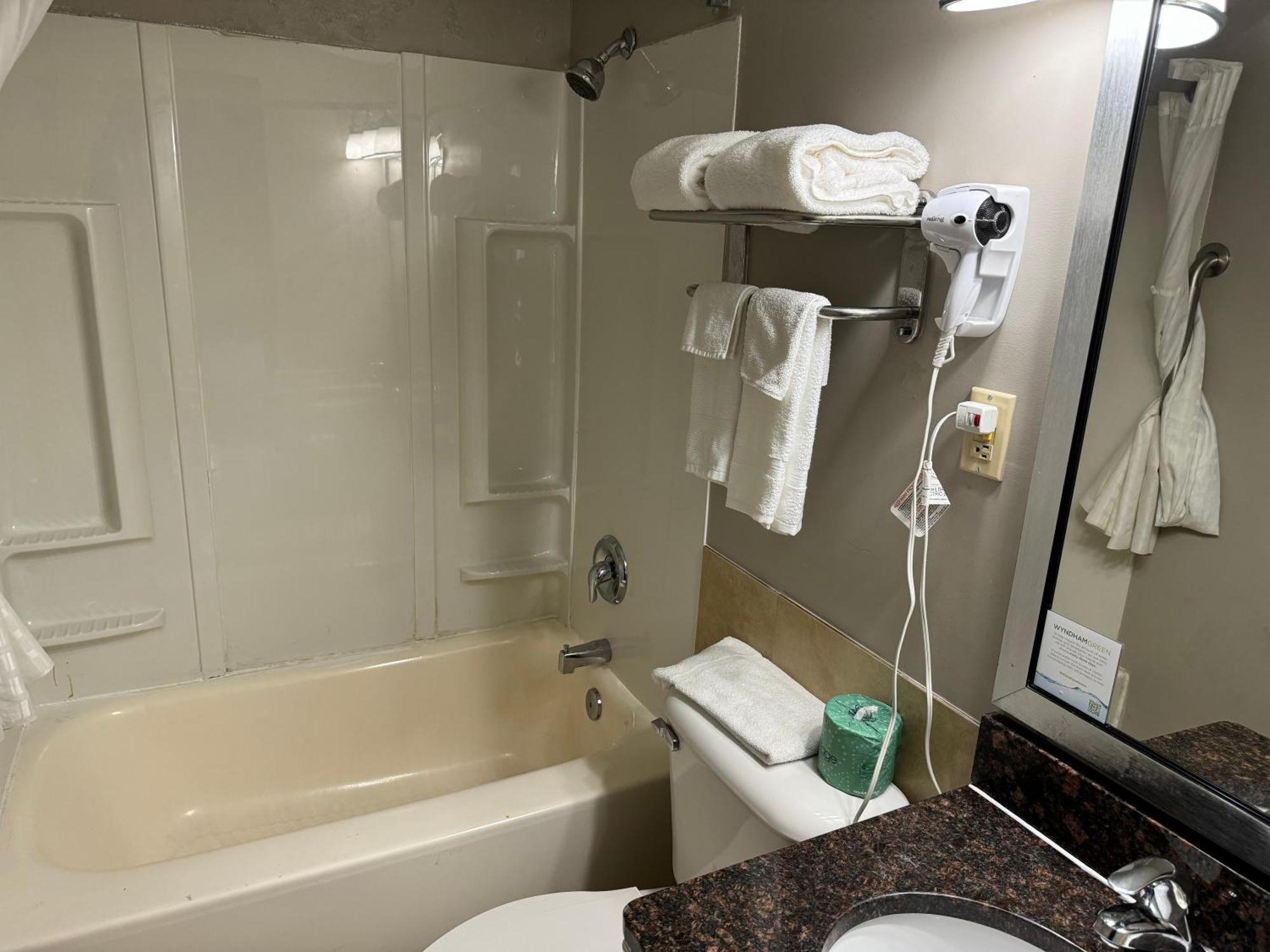 South Ridge Inn North Ridgeville Luaran gambar